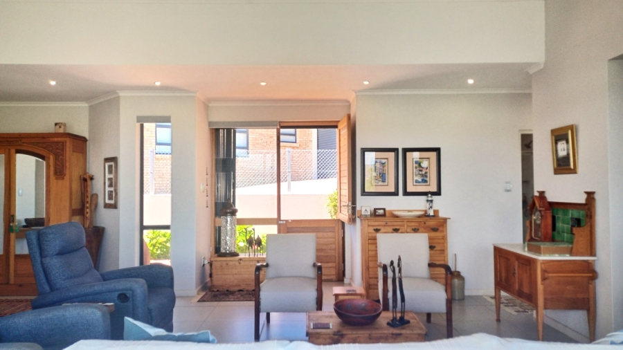 3 Bedroom Property for Sale in Fraaiuitsig Western Cape